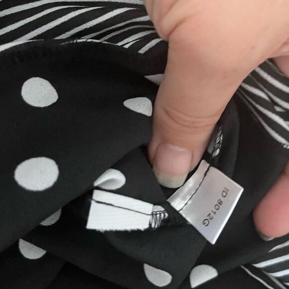 🟢Ann Taylor Loft Sleeveless Polka Dot Black White Camisole Tank Top Size 10 - Picture 6 of 8